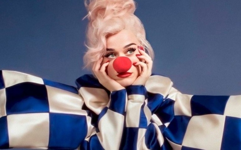 Katy Perry: álbum "Smiles" chega ao Brasil em CD