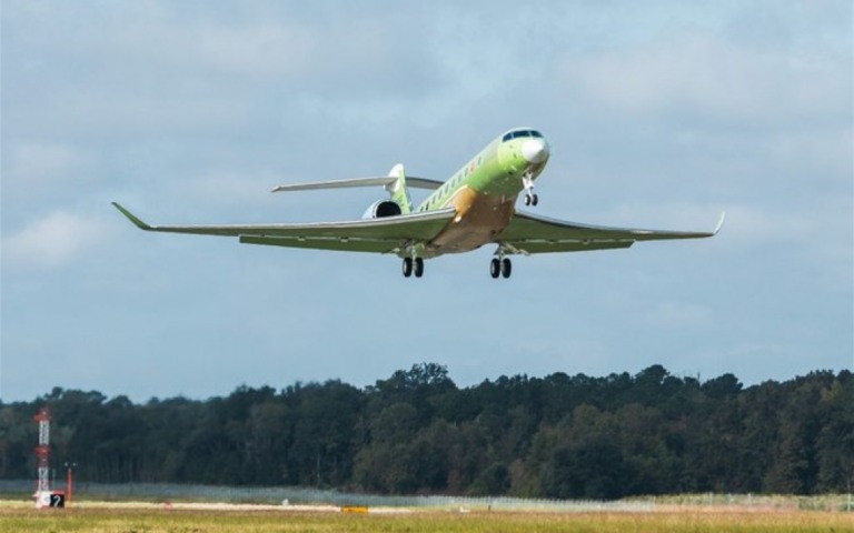 Voa mais um protótipo do maior jato executivo da Gulfstream
