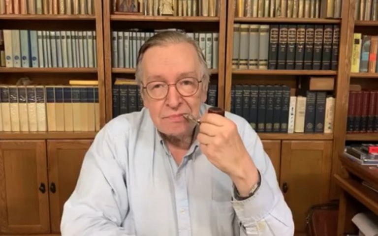Movimento cobra que PagSeguro bloqueie Olavo de Carvalho; entenda