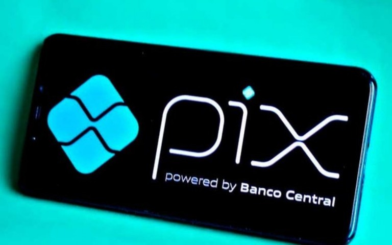 Fim da gratuidade: imposto sobre o PIX pode ser criado, afirma especialista