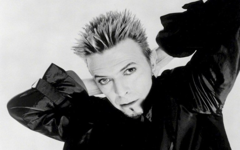 Tributo a David Bowie terá Trent Reznor, Billy Corgan e Perry Farrell