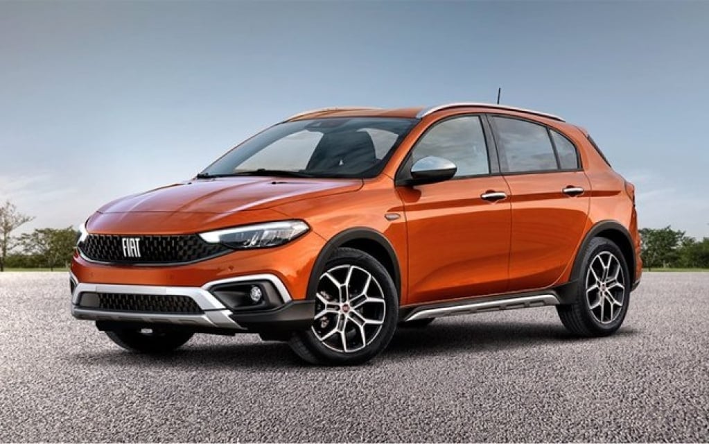 Fiat Tipo Cross: hatch ganha versão inspirada nos SUV e novo motor turbo