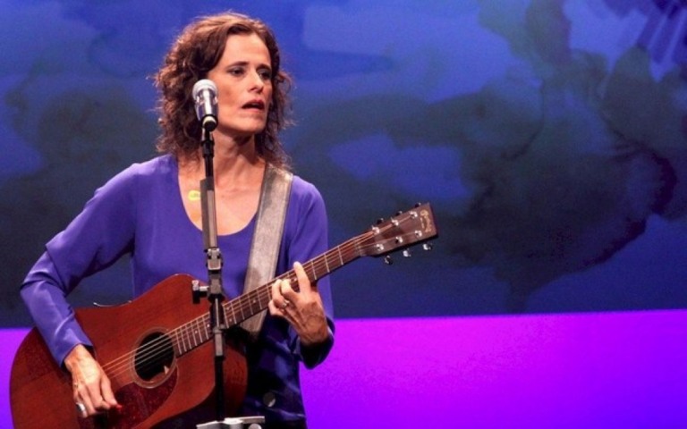 Zélia Duncan é autora de mais de 200 músicas, revela o Ecad
