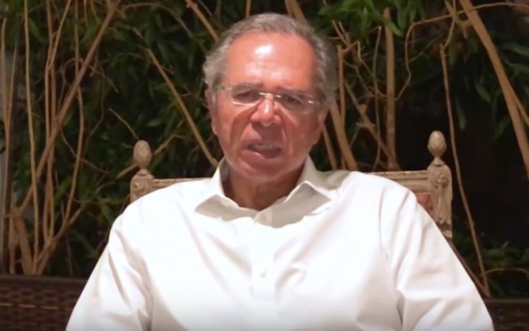 Guedes chama privatização do SUS de "insanidade" e diz que sequer foi cogitada