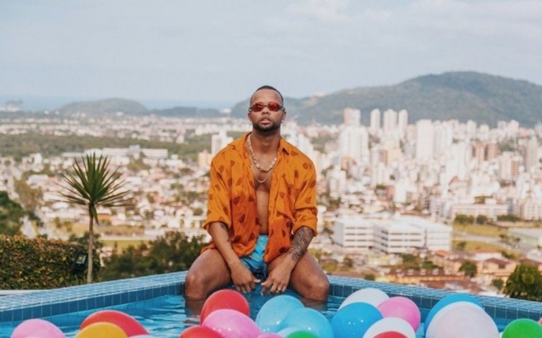 MC Zaac ganha premiação internacional com "Desce Pro Play (Pa Pa Pa)"