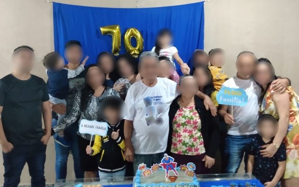 Após festa surpresa, 16 pessoas da mesma família apresentam sintomas de Covid-19