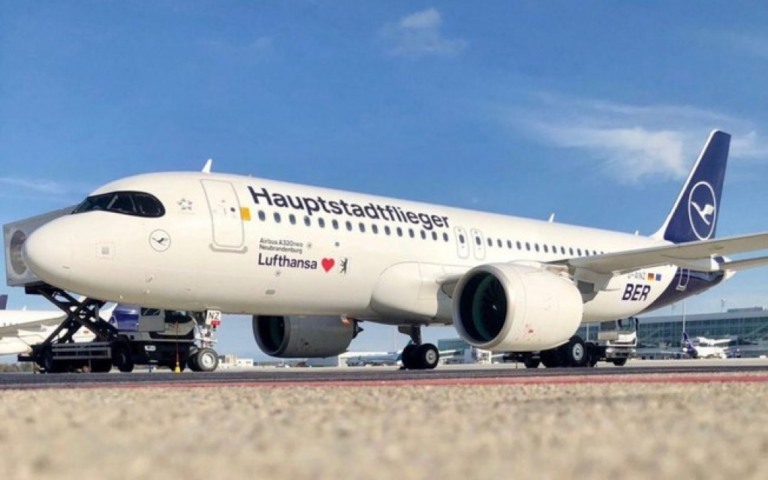 Novo aeroporto de Berlim é inaugurado com voos especiais