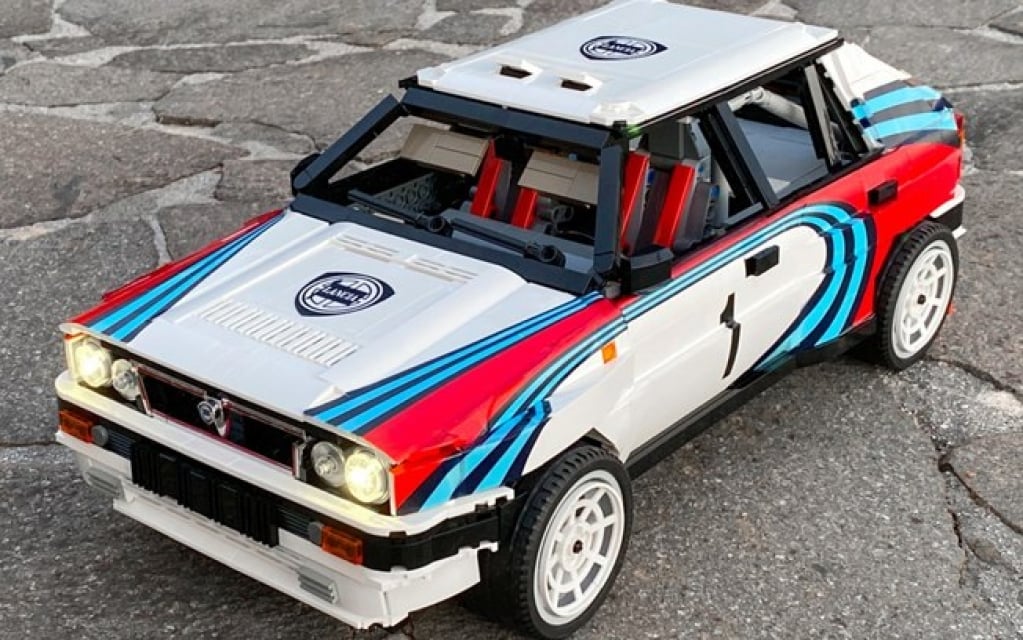 Fã cria réplica funcional do Lancia Delta HF Integrale com 2,5 mil peças de Lego