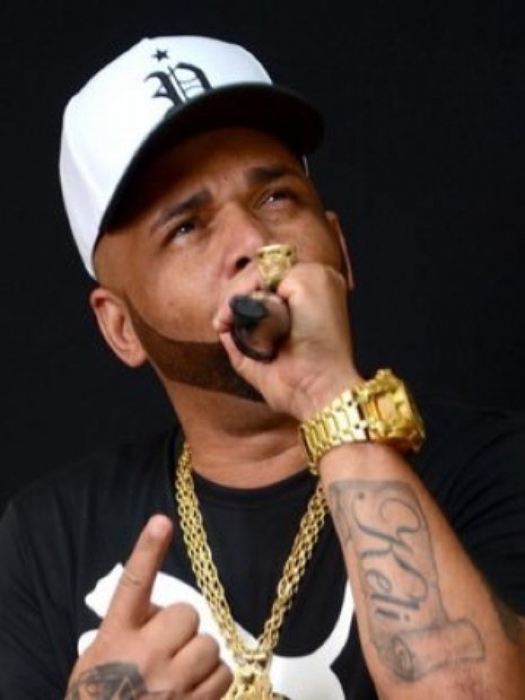 MC Fabuloso é preso no Rio por envolvimento em facção criminosa MC Fabuloso é preso no Rio por envolvimento em facção criminosa