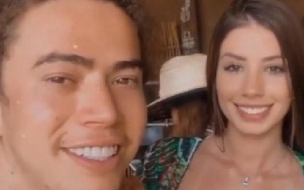 Whindersson Nunes aparece em stories de novo affair e web celebra união Whindersson Nunes aparece em stories de novo affair e web celebra união