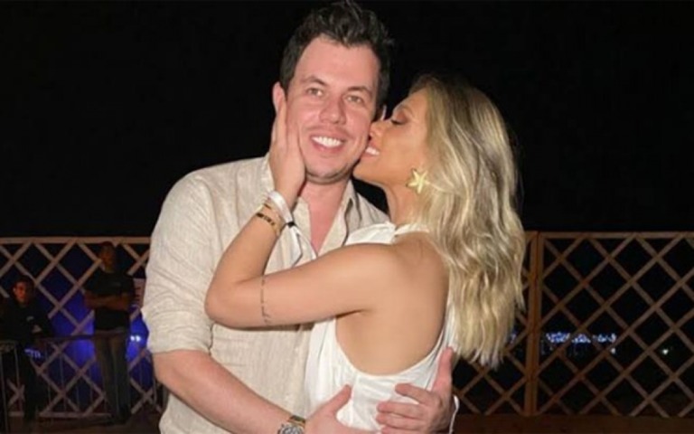 Flávia Pavanelli termina o noivado após nove meses: "Bem difícil"