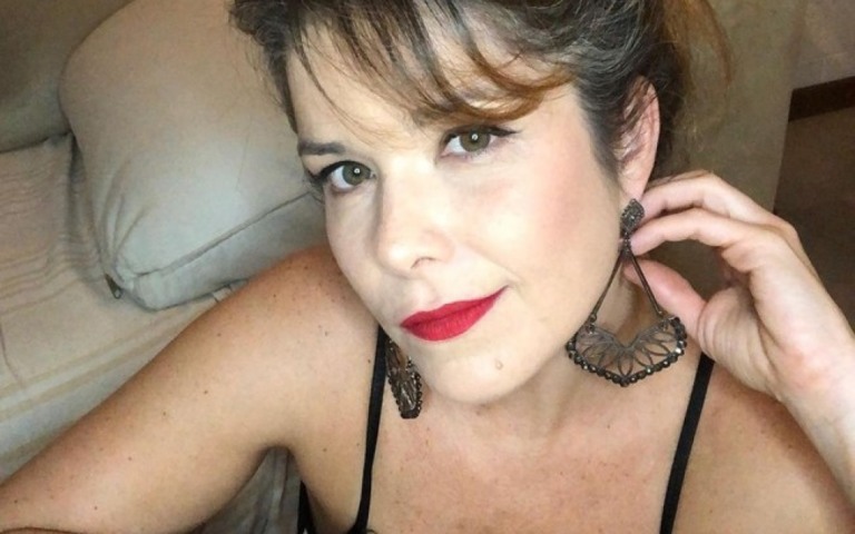Samara Felippo é criticada por comparar seu próprio corpo