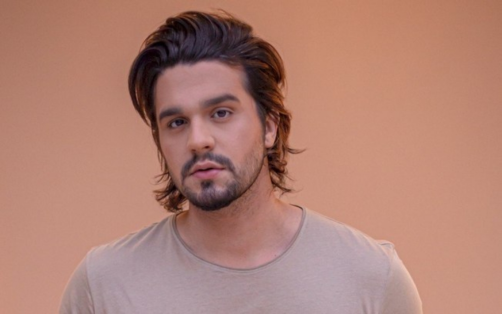 Luan Santana é impressionado pelo cantor de k-pop Woodz