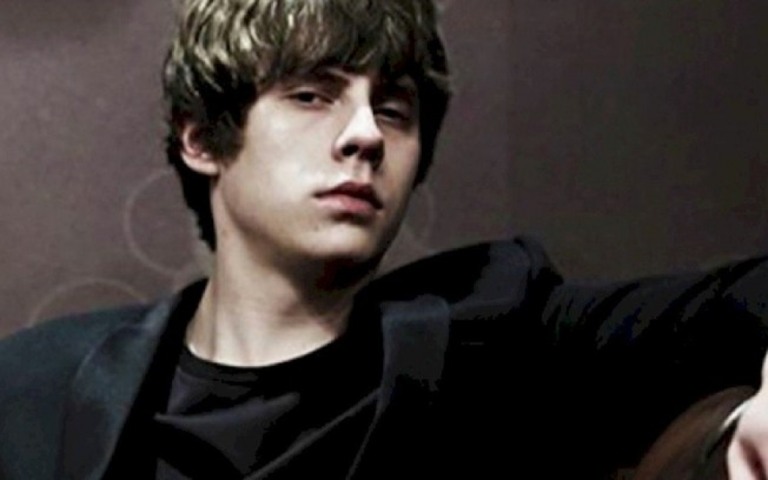 Jake Bugg está compondo músicas para um filme sobre Ronaldinho