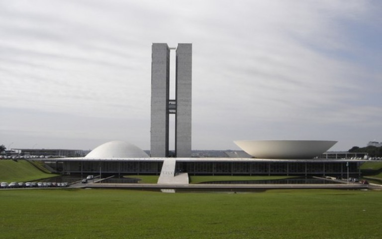 Deputados derrubam veto de Bolsonaro à desoneração da folha; texto vai ao Senado