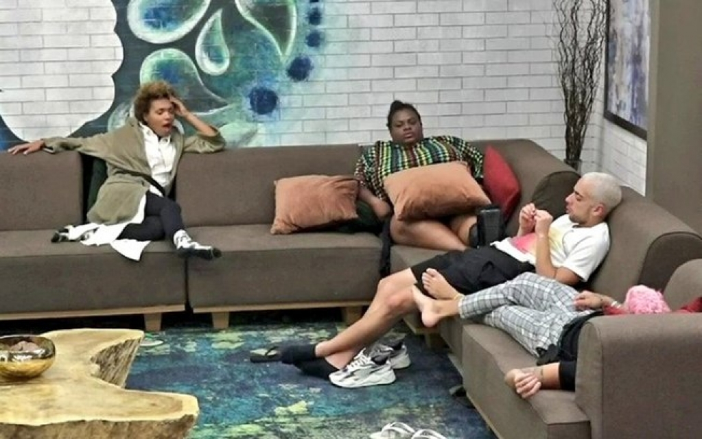 "A Fazenda 12": Jojo Todynho quer noite no motel com garoto de programa