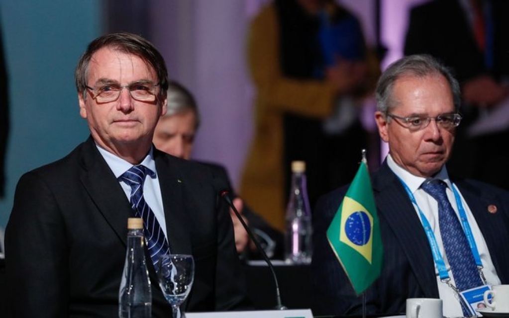 Governo deve recorrer ao STF contra derrubada de veto à desoneração da folha Governo deve recorrer ao STF contra derrubada de veto à desoneração da folha