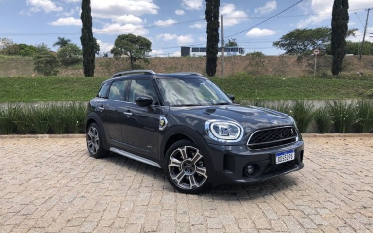 Mini Countryman 2021 aposta na eletrificação; veja as impressões