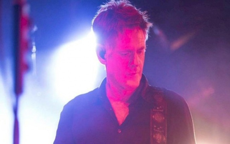 Midnight Oil: baixista Bones Hillman morre aos 62 anos de câncer