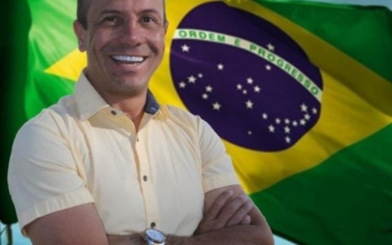 Cenas fortes: candidato a vereador é baleado em transmissão ao vivo; veja vídeo