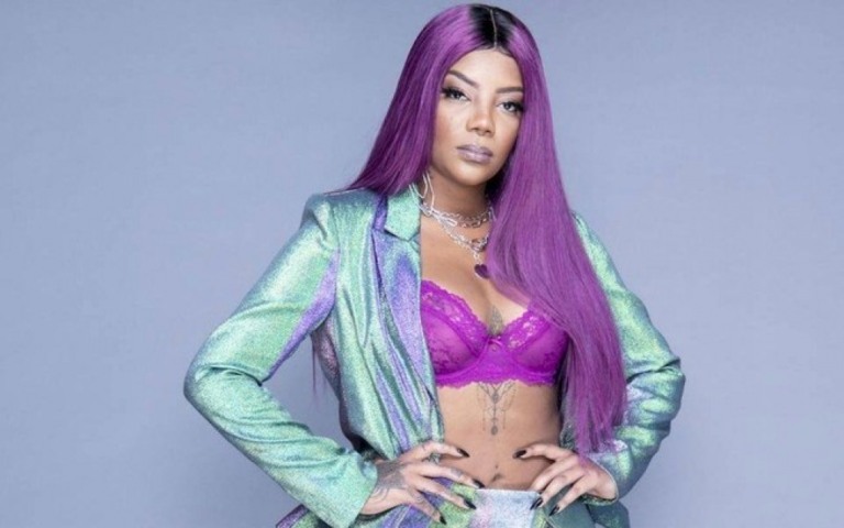 Ludmilla apresentará a nova camisa da seleção brasileira em seu novo clipe