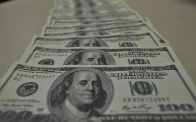 Dólar fecha em R$ 5,39 e Bolsa supera 105 mil pontos, maior nível desde julho