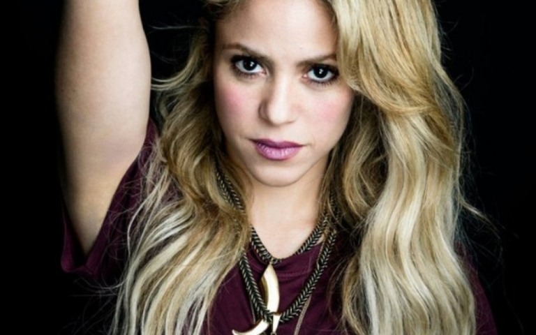 Shakira diz que é fã de Ivete e elogia Anitta: "Uma artista incrível"