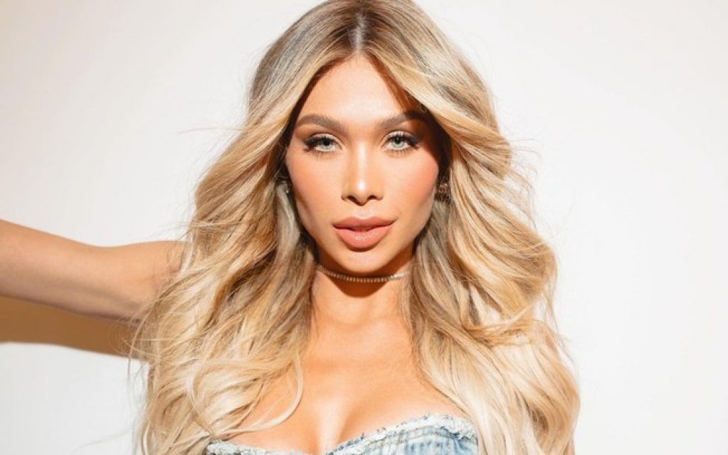 Flavia Pavanelli admite que ficou insegura após por silicone: "O que fui fazer?" Flavia Pavanelli admite que ficou insegura após por silicone: "O que fui fazer?"