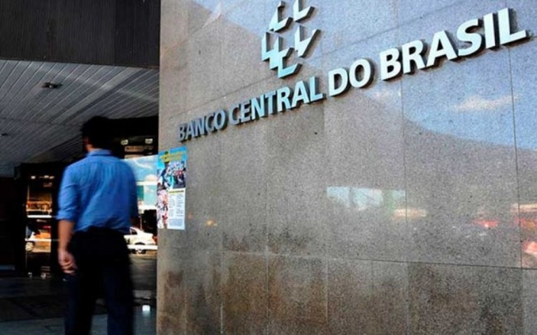Real em formato digital deve substituir a moeda física, afirma presidente do BC