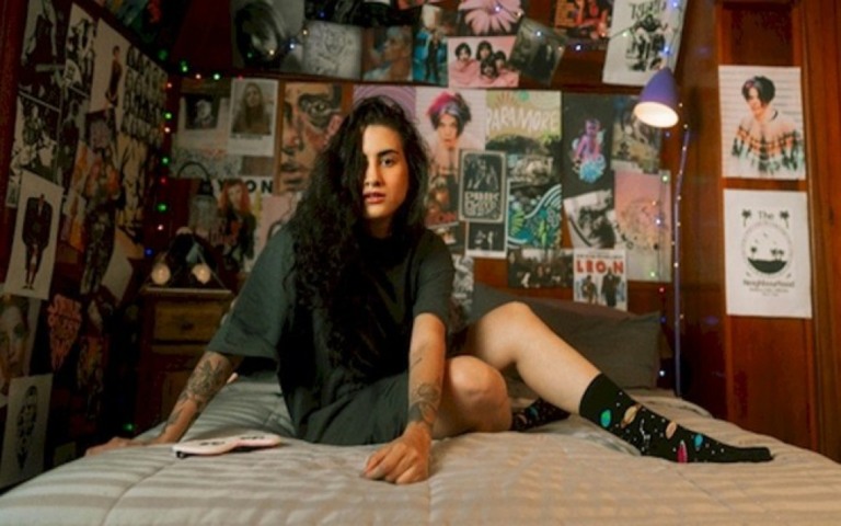 Cantora DAY anuncia novo single "Não Gosto de Mim"
