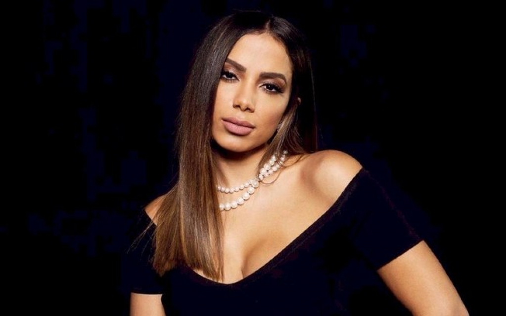 Jornalista processa Anitta por danos morais, diz site Jornalista processa Anitta por danos morais, diz site