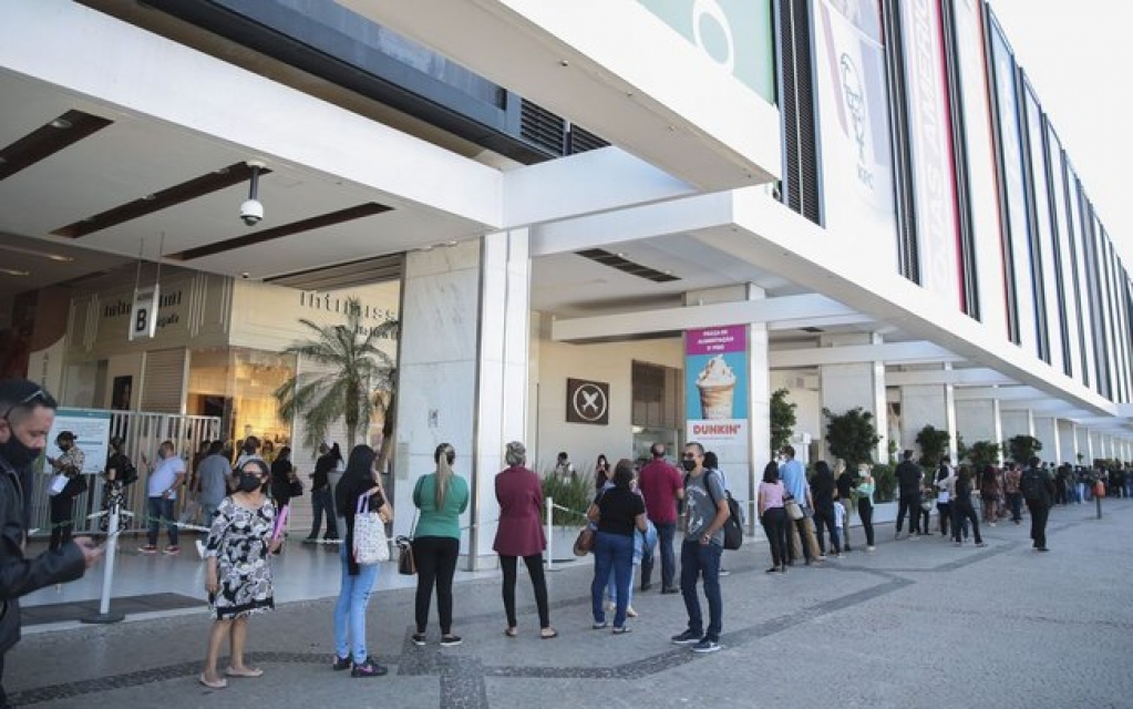 Com reabertura, economia cresceu 7,5% no terceiro trimestre, diz FGV