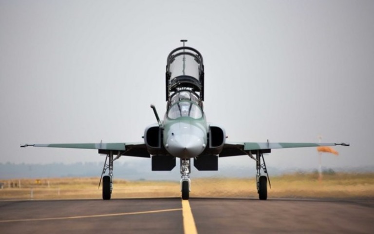 FAB conclui modernização de todos os caças F-5