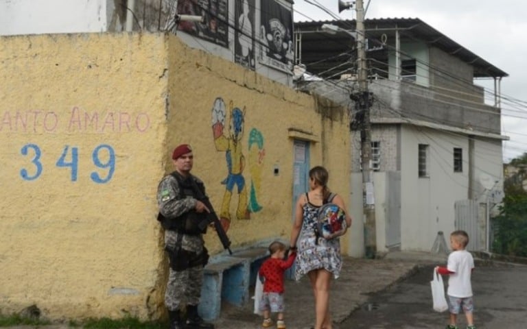 Mortes por intervenção policial aumentam 179% no mês de outubro no RJ