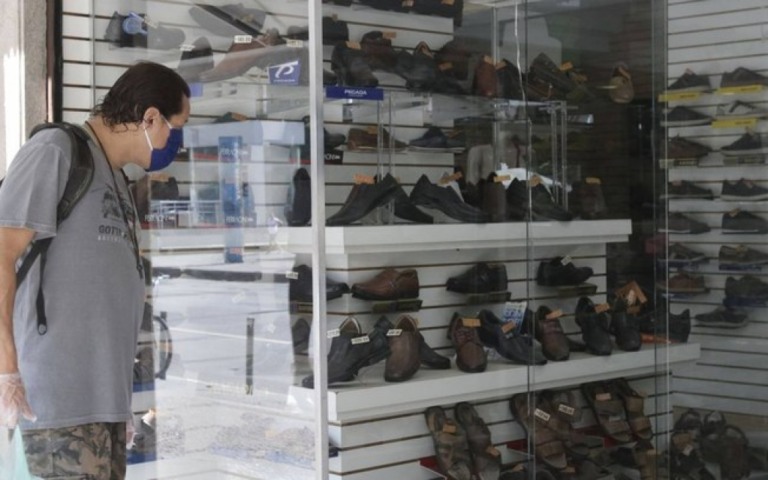 Intenção de consumo das famílias cresce pela terceira vez consecutiva