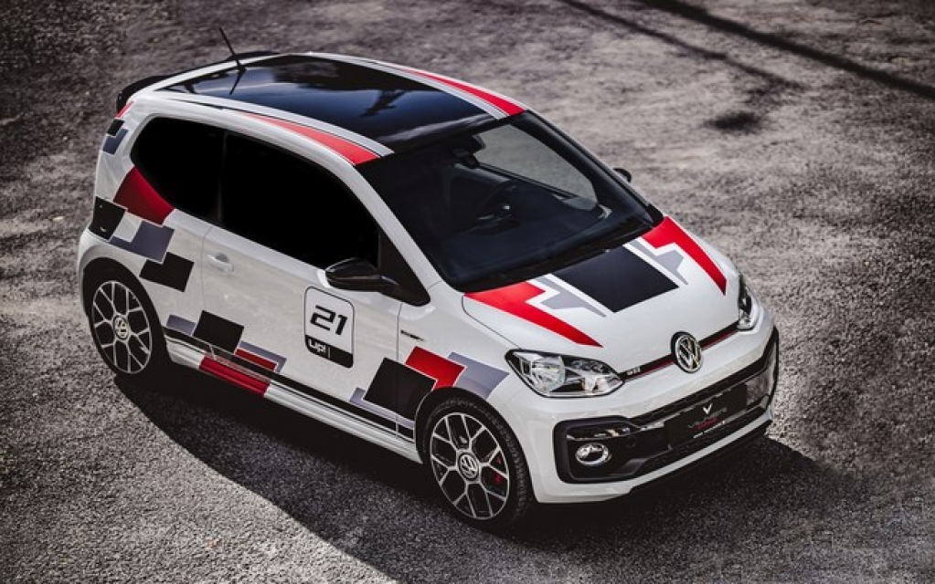 Volkswagen Up! GTI ganha toques de luxo da customizadora Vilner