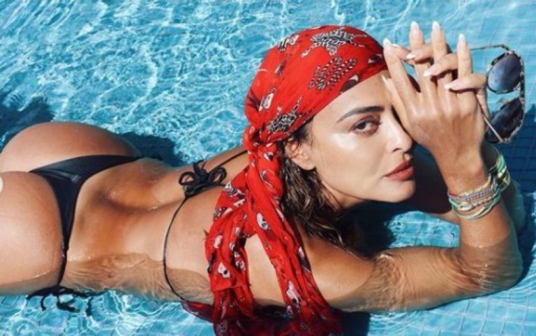 De biquíni fio-dental, Juliana Paes ostenta boa forma em clique sedutor