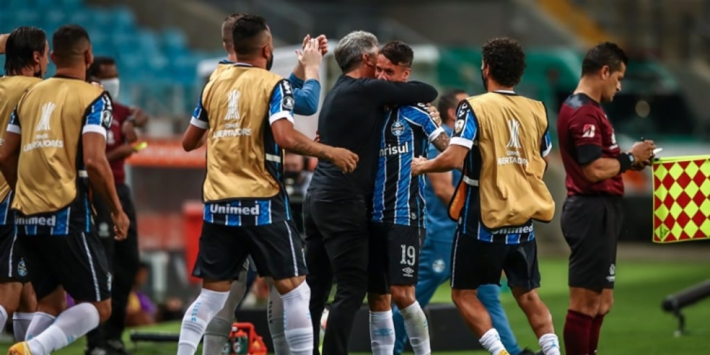 Grêmio vence do Guaraní sem muito esforço e entra quartas de finais da Libertadores