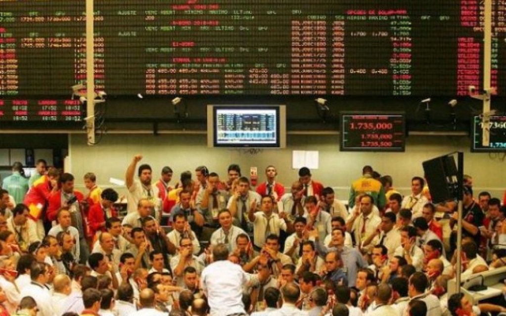 Bolsa de valores sobe e atinge maior pontuação em nove meses Bolsa de valores sobe e atinge maior pontuação em nove meses