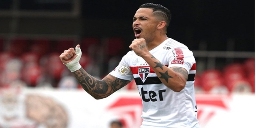 São Paulo vence o Sport e segue na isolado na liderança do Brasileirão