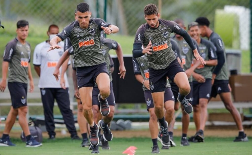 Atlético GO finaliza preparação para clássico contra Goiás