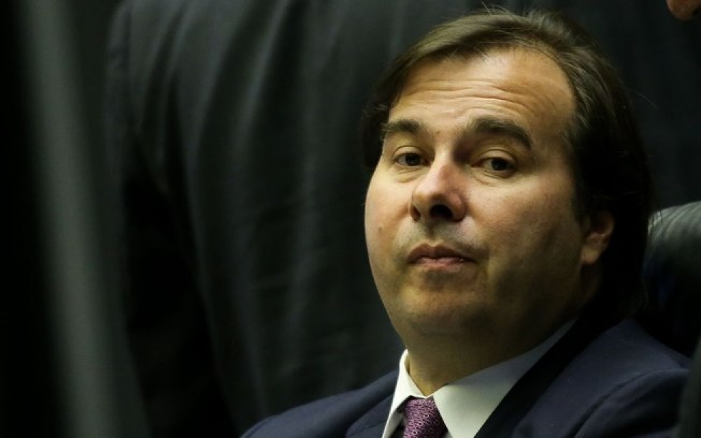 Maia diz que nunca quis reeleição e que decisão do STF deve ser respeitada