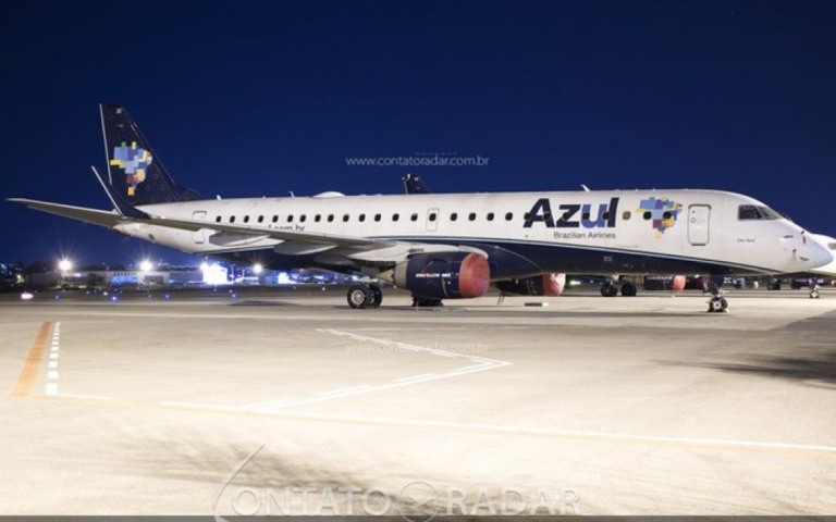Azul devolve mais um Embraer 190