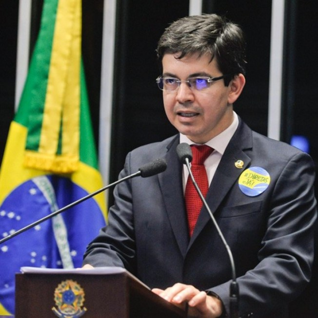 Decreto de Bolsonaro, que zera imposto para importar armas, pode estar ameaçado