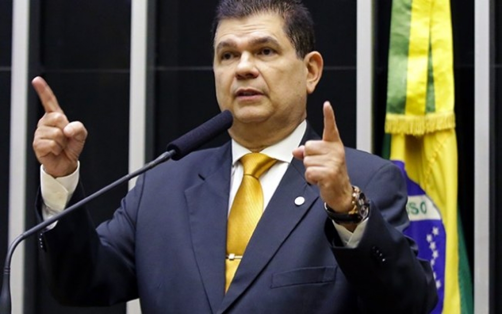 Estados terão dez anos para ajustarem contas, propõe relator