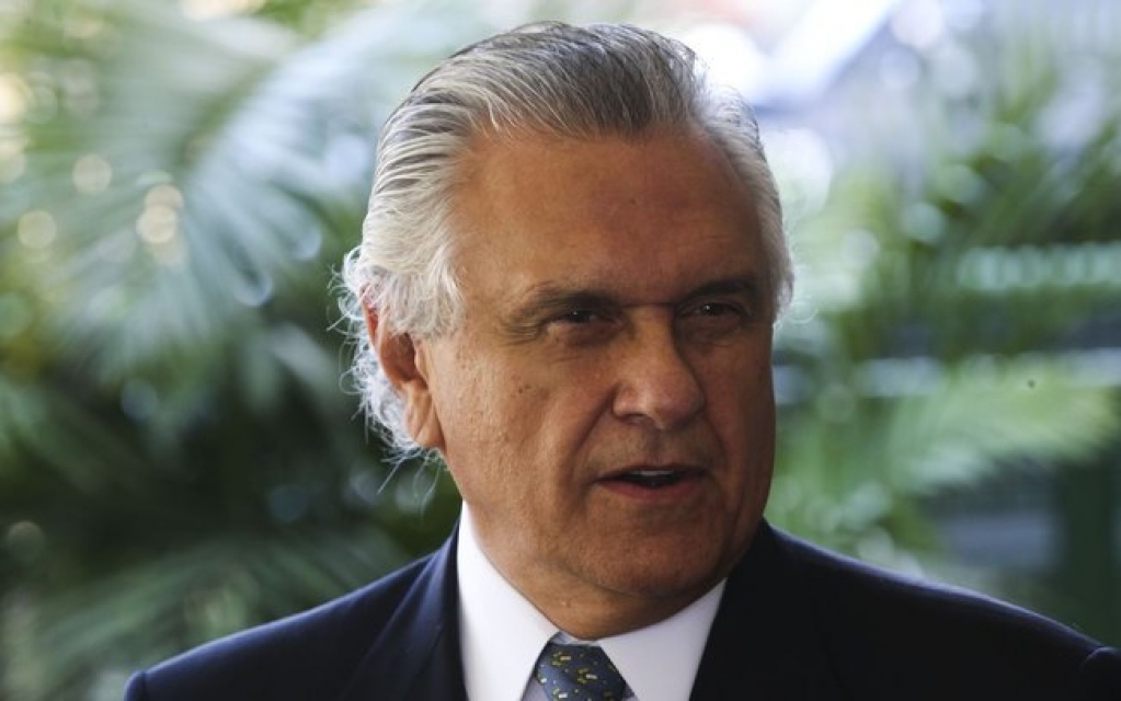 Bolsonaro pode confiscar vacinas compradas por estados, diz Governador de Goiás Bolsonaro pode confiscar vacinas compradas por estados, diz Governador de Goiás