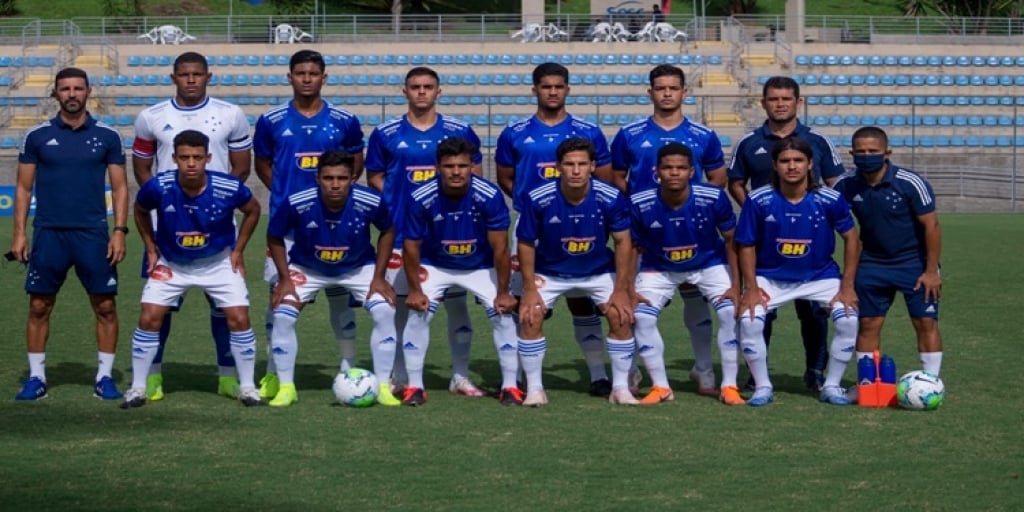 Na raça, Cruzeiro sub -20 vence o Athletico no Campeonato Brasileiro