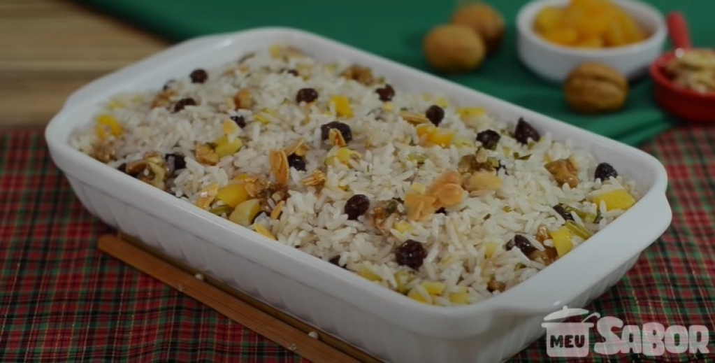 Hoje vou te ensinar a fazer aquele Arroz de natal que só a vovó sabe fazer