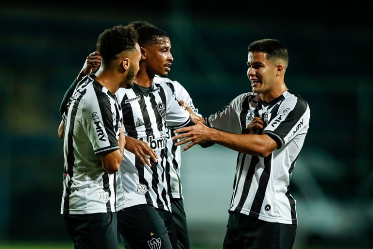 No Rio, Galinho decide vaga na final da Copa do Brasil