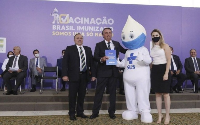 Sem cronograma, Pazuello já deu três datas para início da vacinação; veja todas